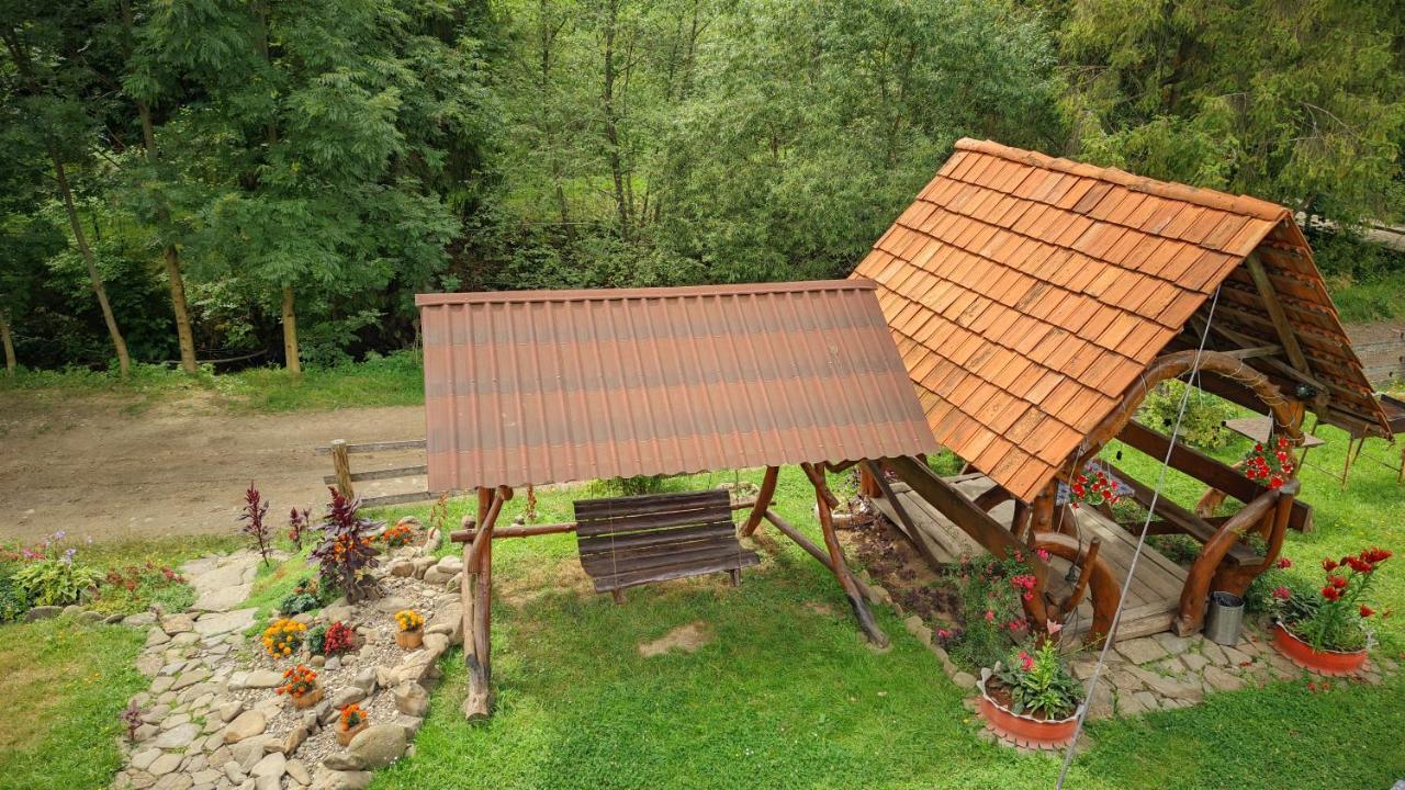Lodge Zatishok Bilya Richky