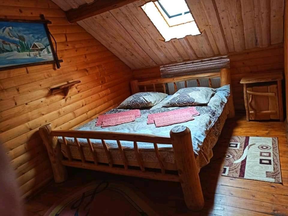Lodge Zatishok Bilya Richky *