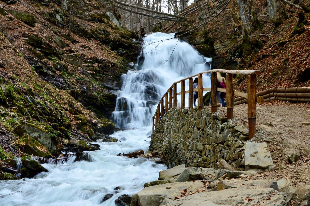 Lodge Zatishok Bilya Richky Pilipets
